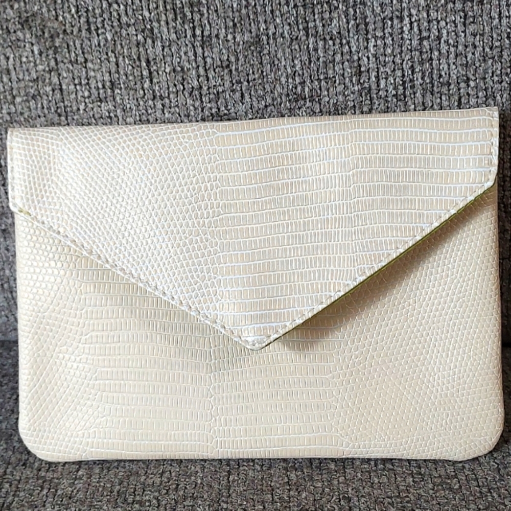 Ipsy makeup bag